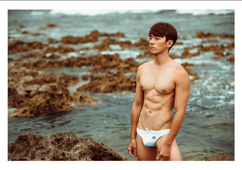 Next Image >>