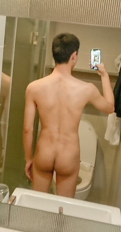 Next Image >>