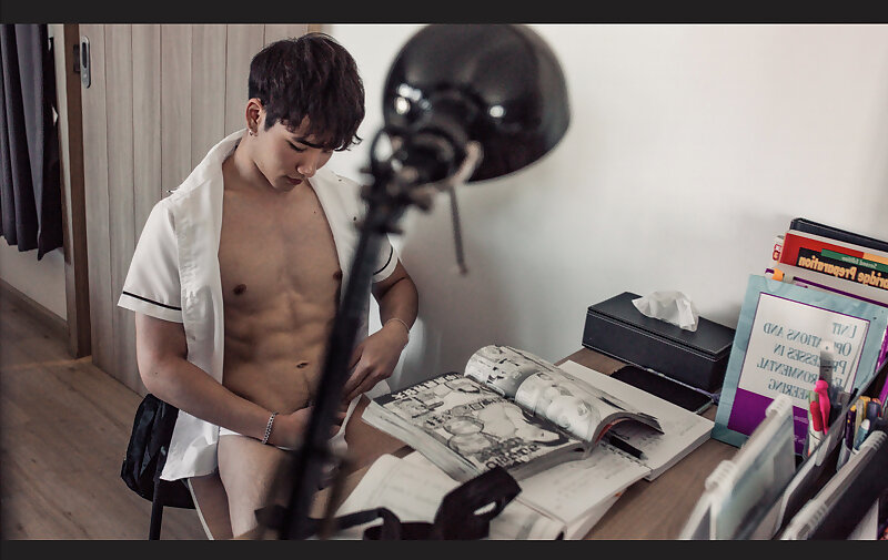 Next Image >>