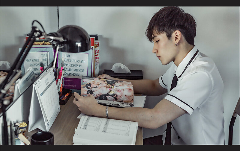Next Image >>