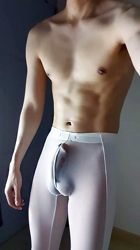 Next Image >>