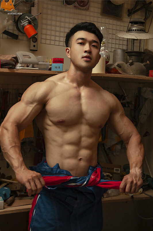Next Image >>