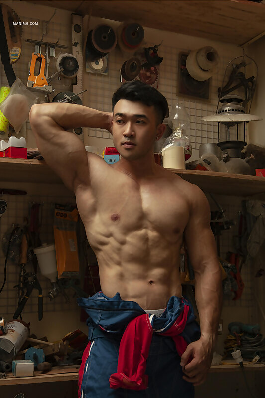 Next Image >>