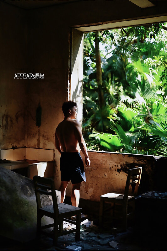 Next Image >>