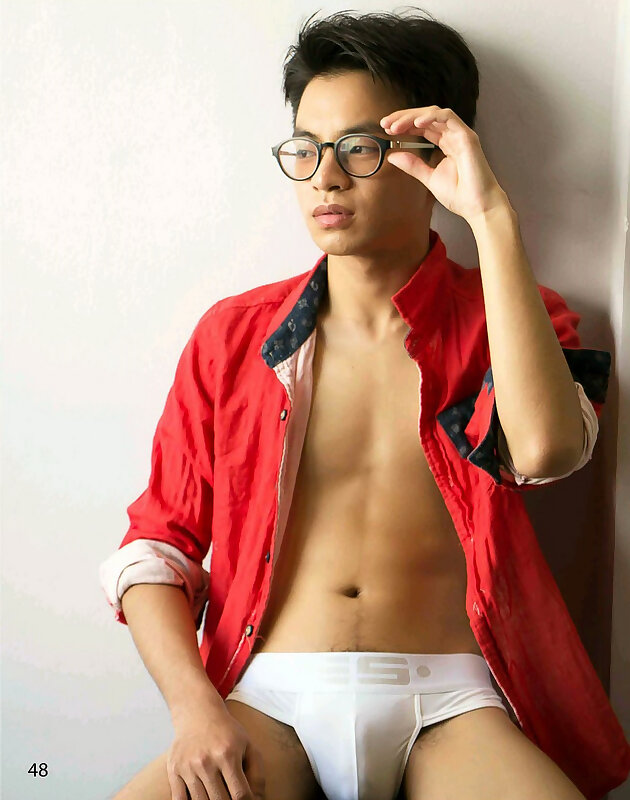 Next Image >>