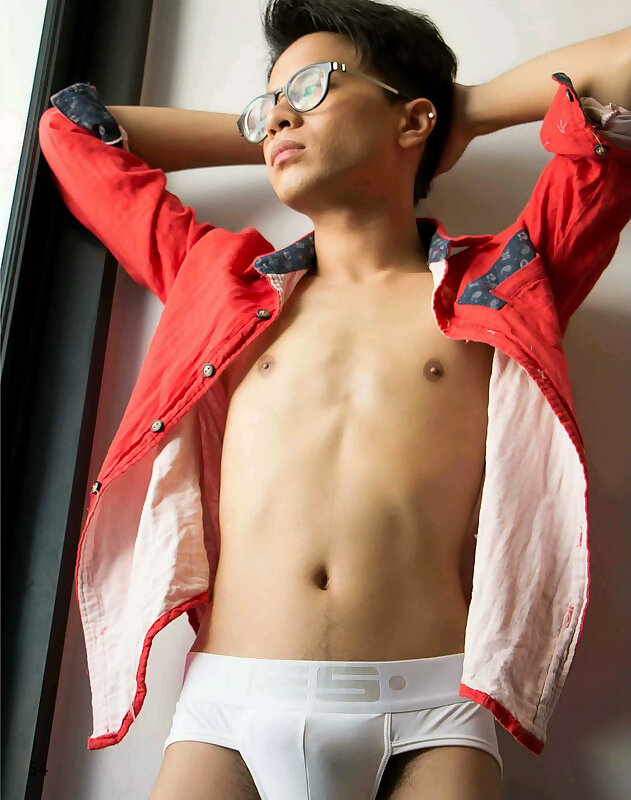 Next Image >>