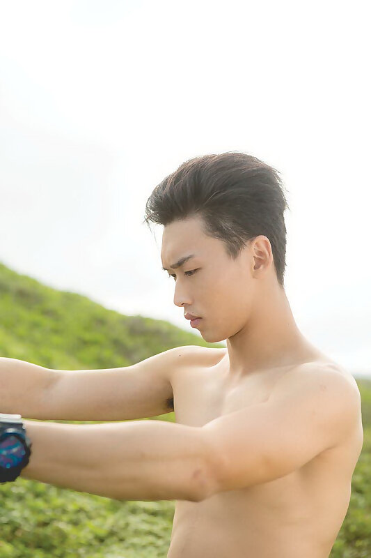 Next Image >>