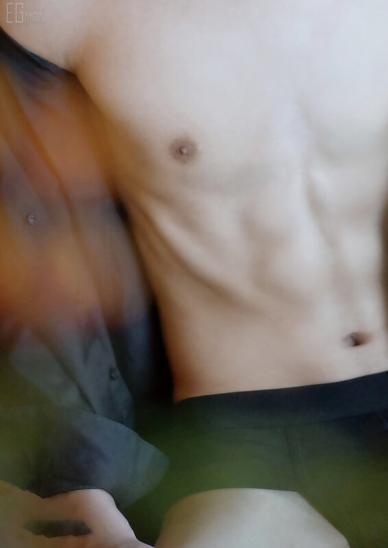 Next Image >>