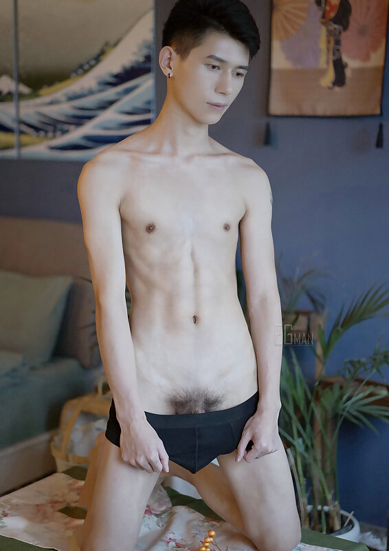 Next Image >>