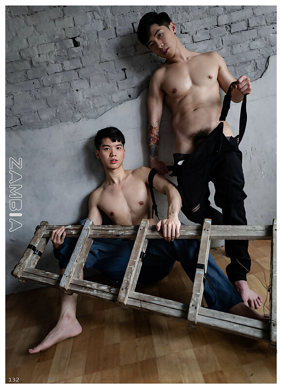 Next Image >>