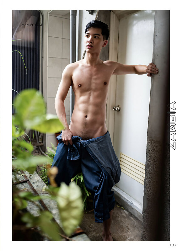Next Image >>