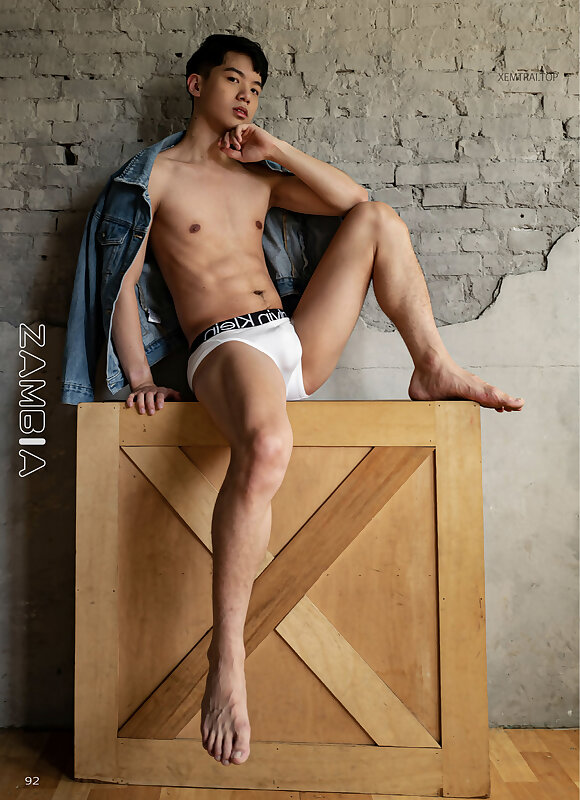 Next Image >>