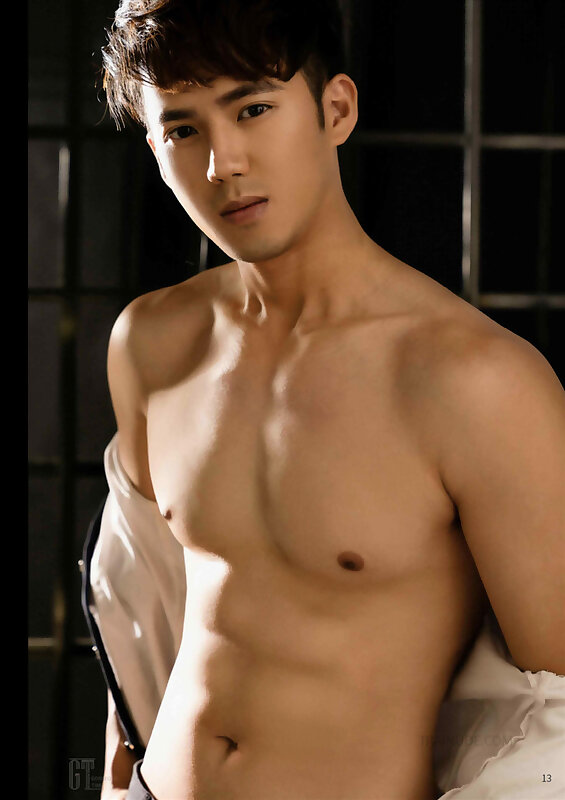 Next Image >>