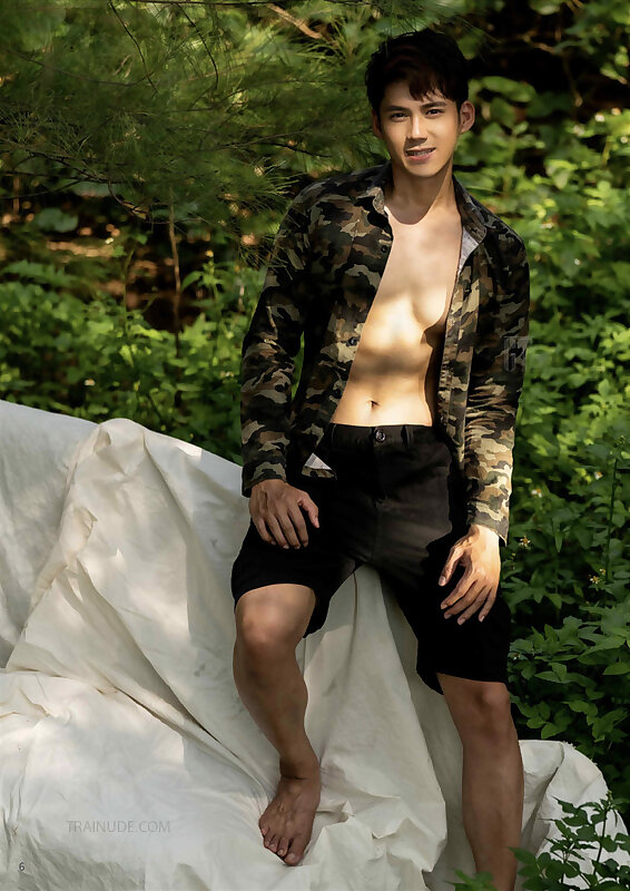 Next Image >>