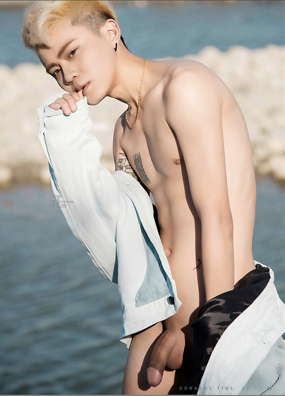 Next Image >>