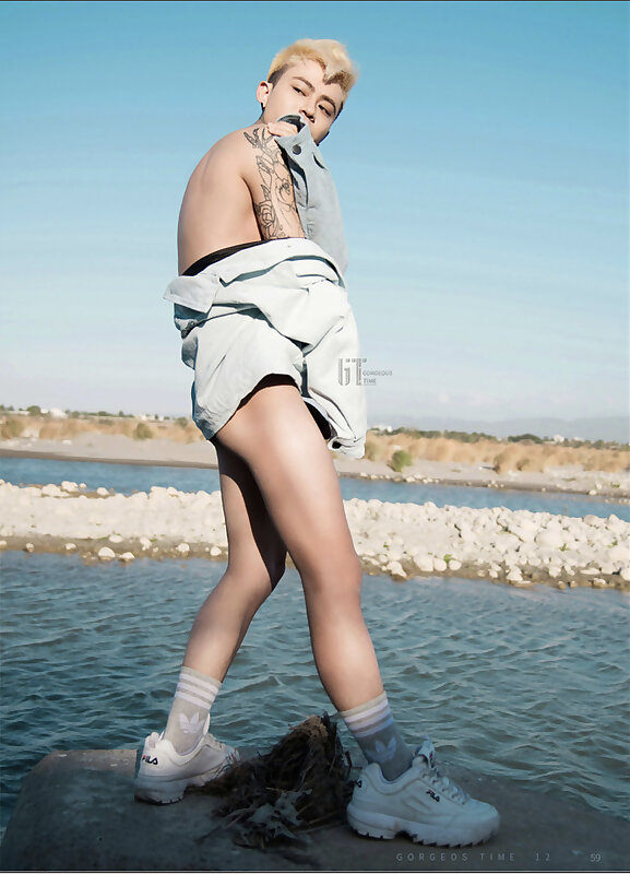 Next Image >>