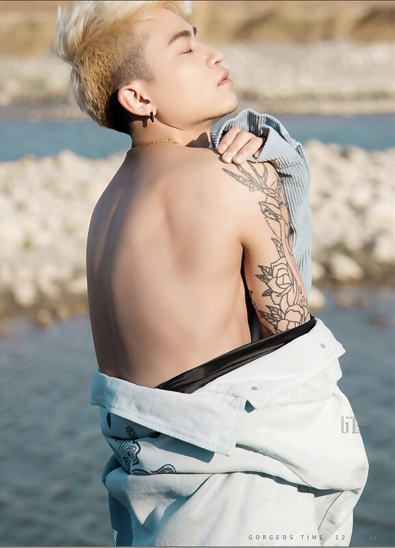 Next Image >>