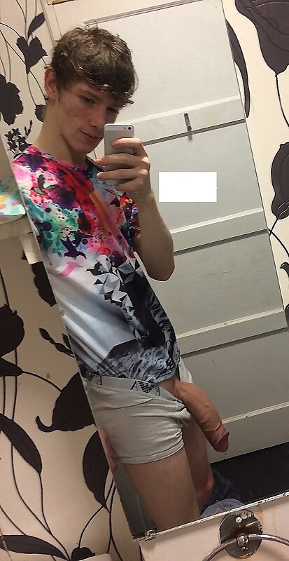 Next Image >>