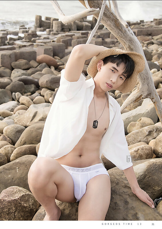 Next Image >>