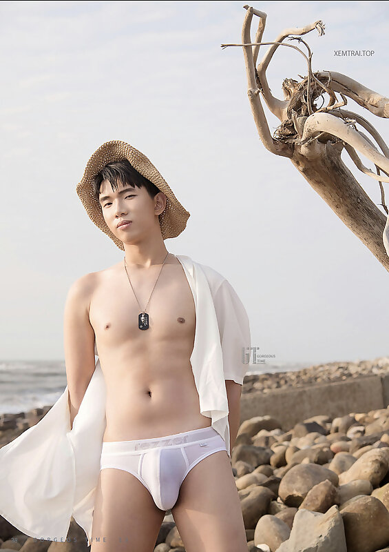 Next Image >>