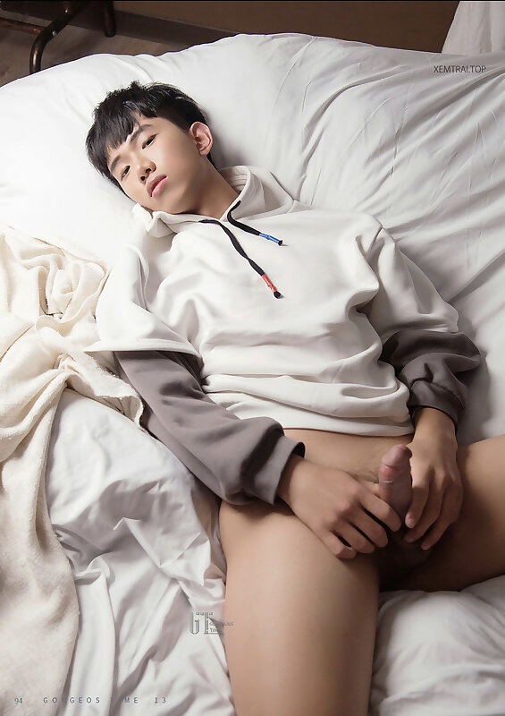 Next Image >>