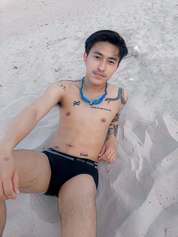 Next Image >>