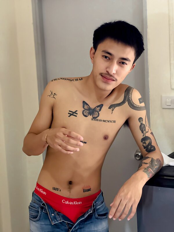 Next Image >>