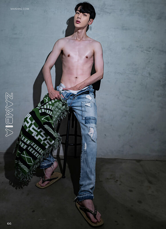 Next Image >>