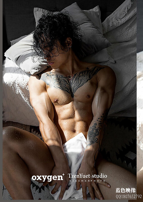 Next Image >>