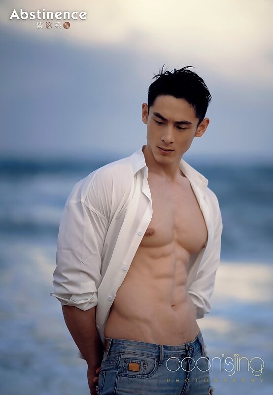 Next Image >>