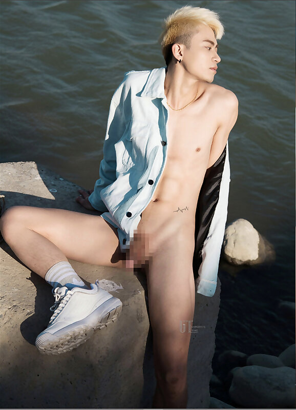 Next Image >>