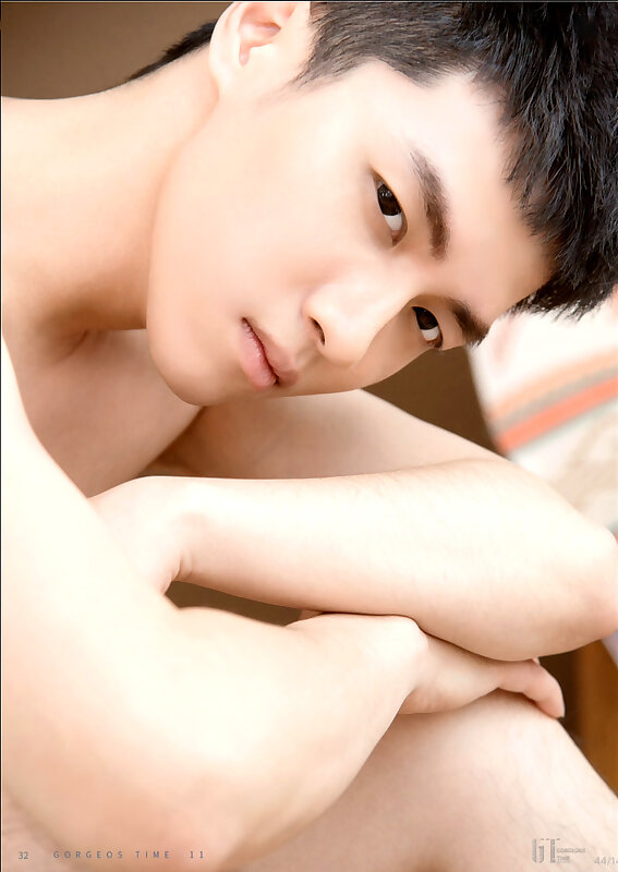 Next Image >>