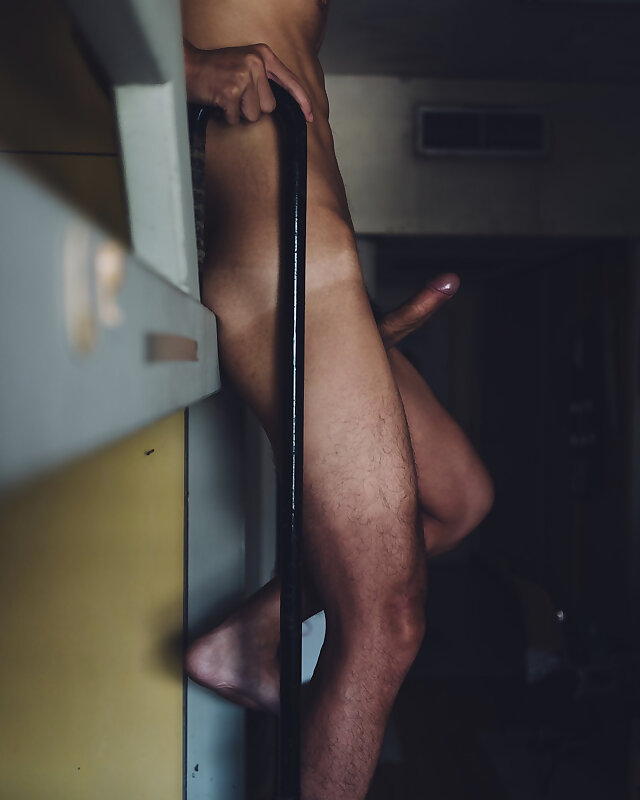 Next Image >>