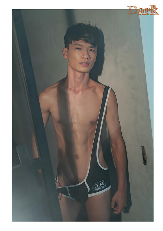 Next Image >>