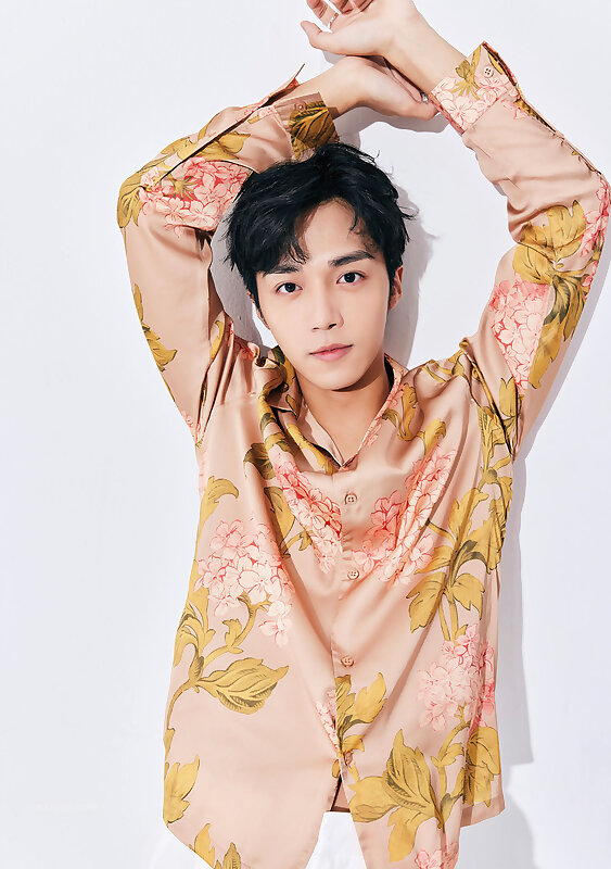 Next Image >>