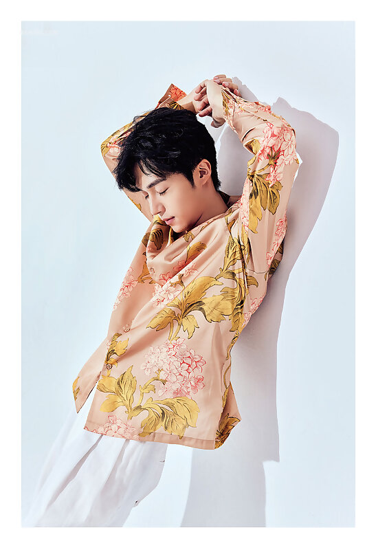 Next Image >>