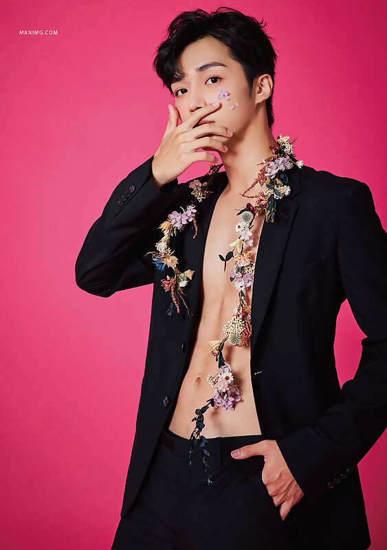 Next Image >>