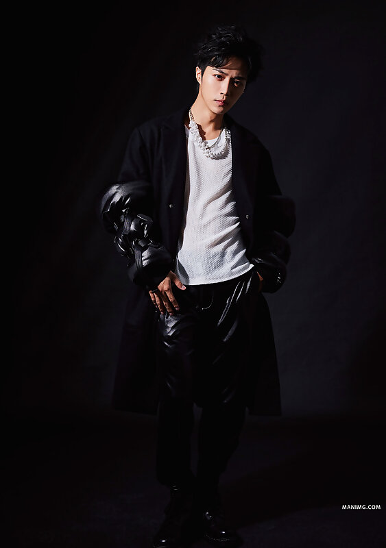 Next Image >>