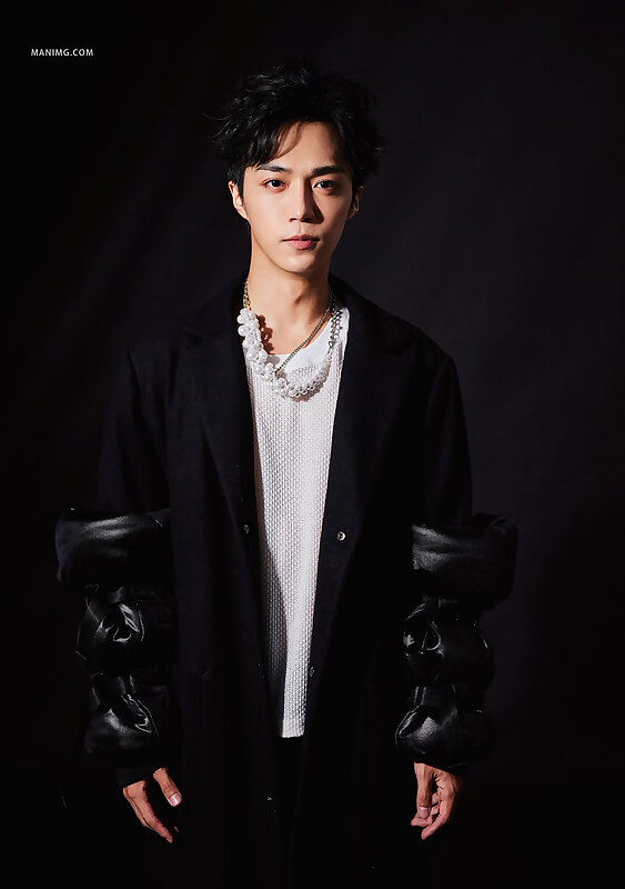 Next Image >>