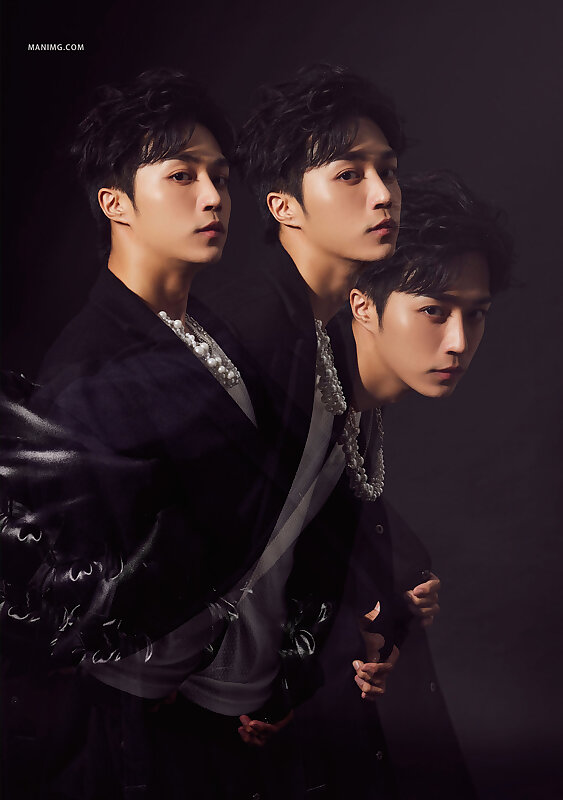 Next Image >>