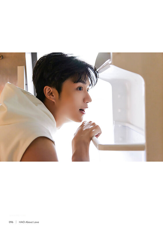 Next Image >>