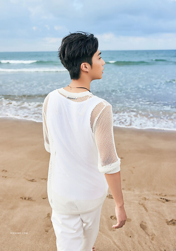 Next Image >>