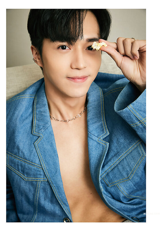 Next Image >>
