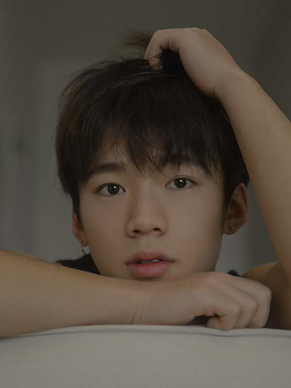 Next Image >>