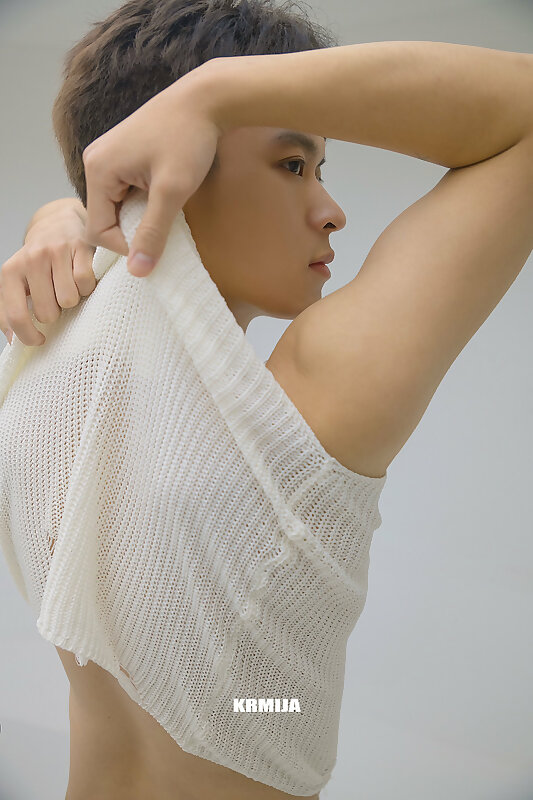 Next Image >>