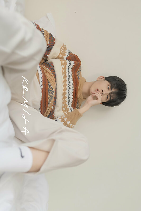 Next Image >>