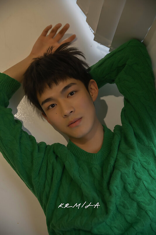 Next Image >>