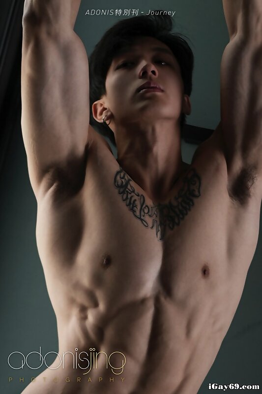 Next Image >>