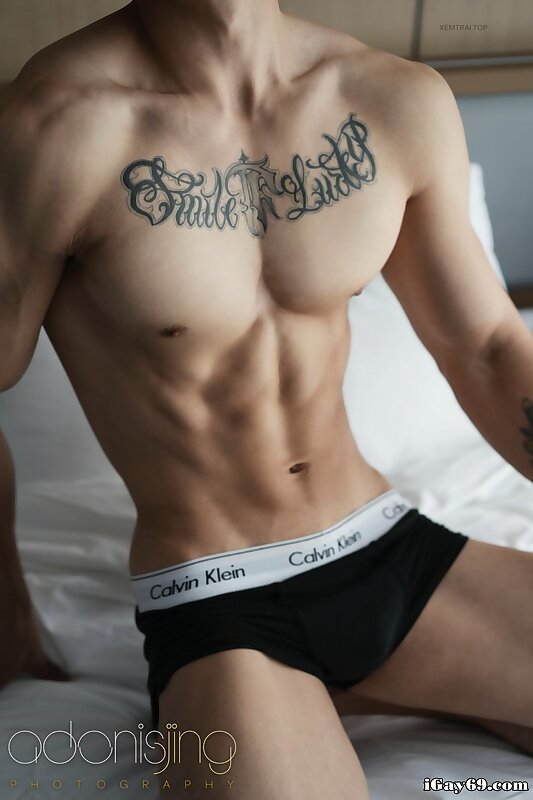 Next Image >>