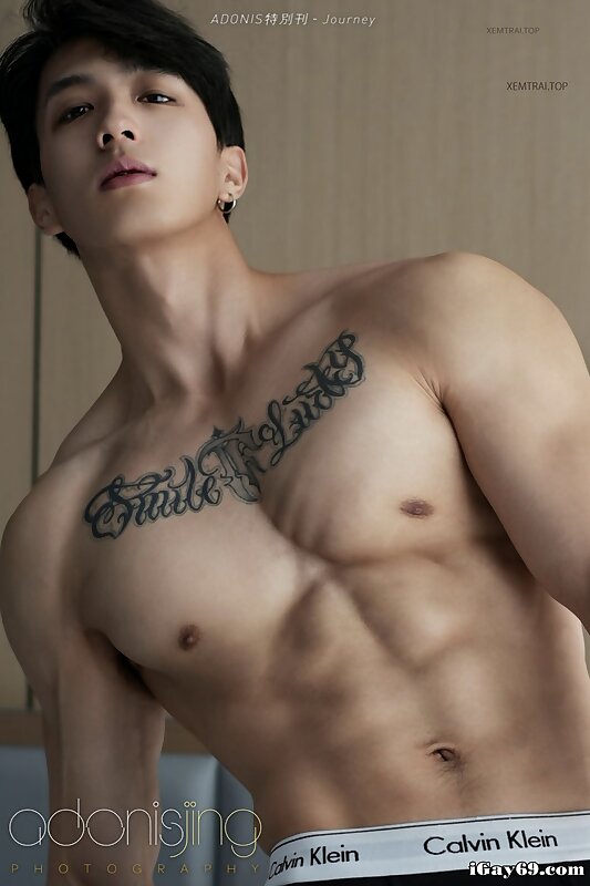 Next Image >>